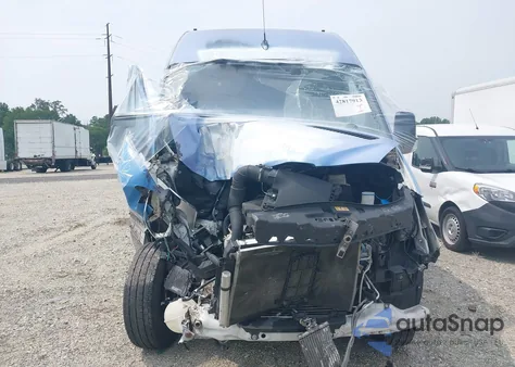 2016 Mercedes-Benz Sprinter 2500 z USA, uszkodzony, nr VIN WD3PE7DD0GP257841